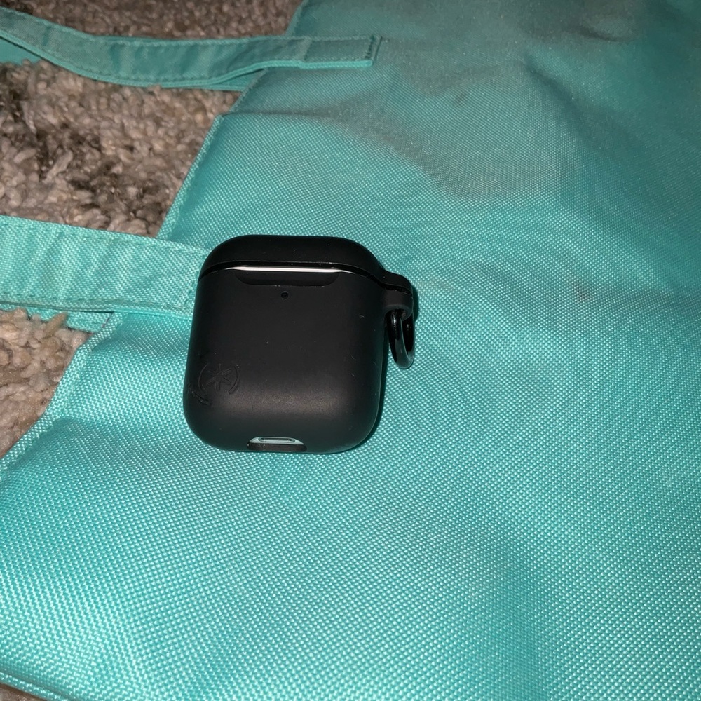AirPod 1st generation charging case